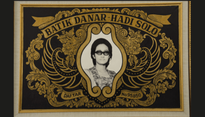 Batik Danar Hadi didirikan Santosa Doellah dan istrinya, Danarsih Hadipriyono.