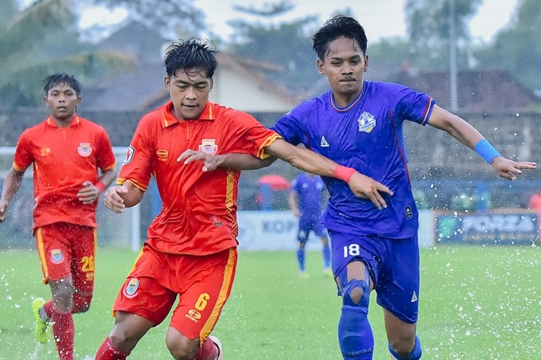 Laga Persika Karanganyar vs Persibat Batang di stadion Angkatan 45 (25/2/2025)