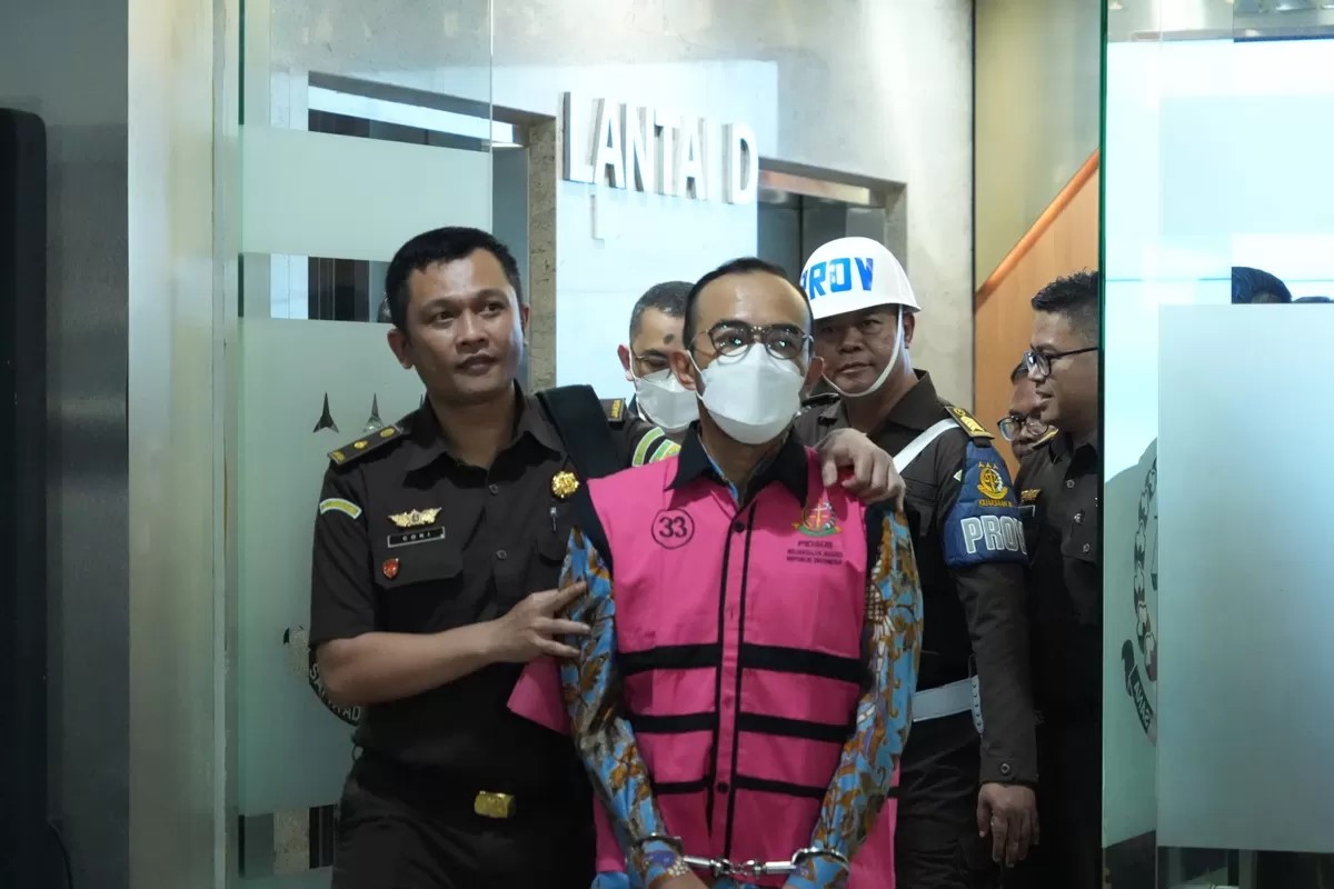 Para tersangka kasus dugaan korupsi tata kelola minyak mentah dan produk kilang PT Pertamina.
