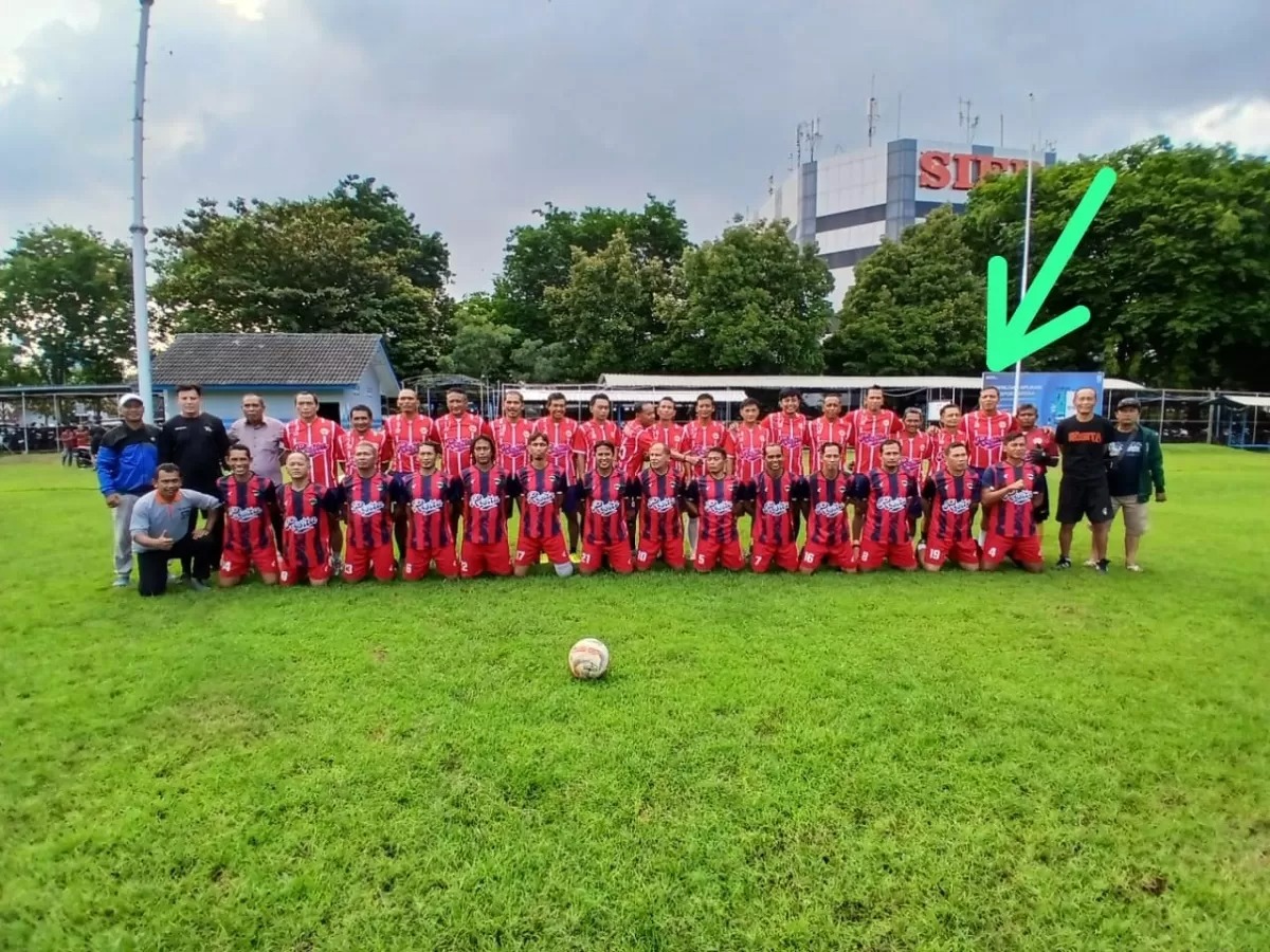 Bejo Sugiantoro sebelum laga Selasa (25/2) sore di Lapangan SIER, Surabaya.