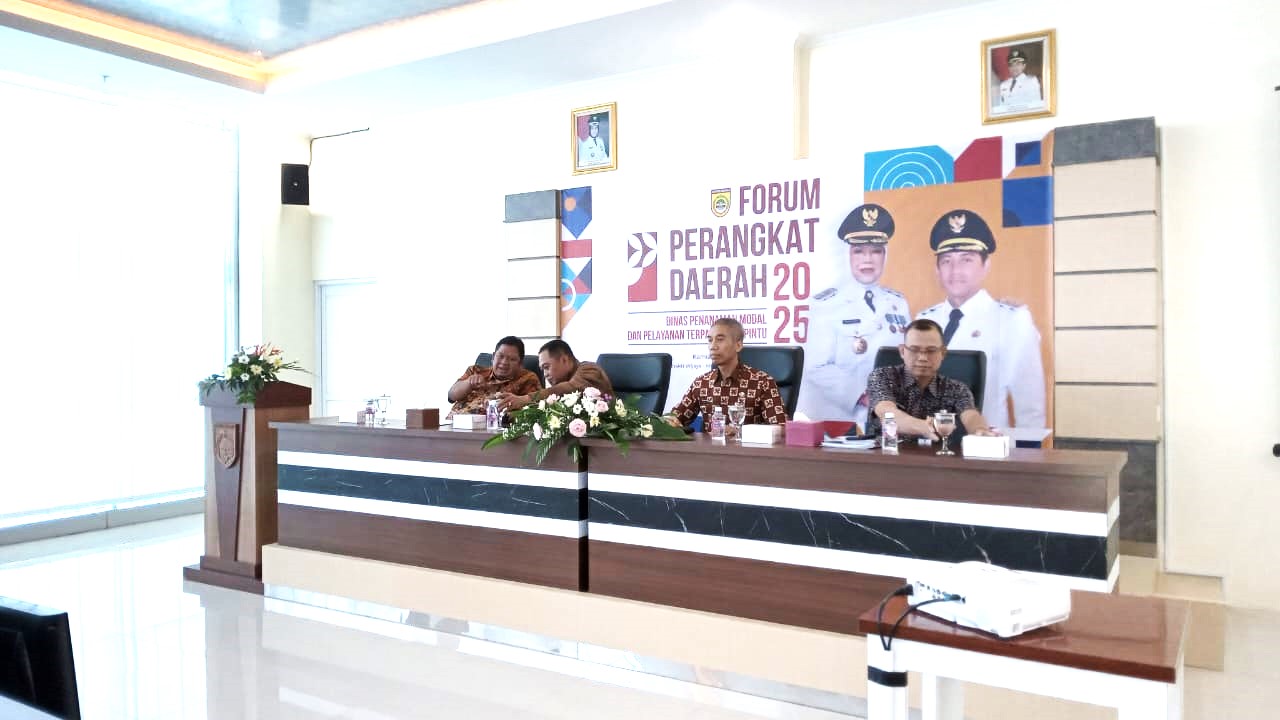 Dahono (kedua dari kiri) dalam Forum Perangkat Daerah 2025 yang digelar Dinas Penanaman Modal dan Pelayanan Satu Pintu Sukoharjo, Kamis (27/2/2025).