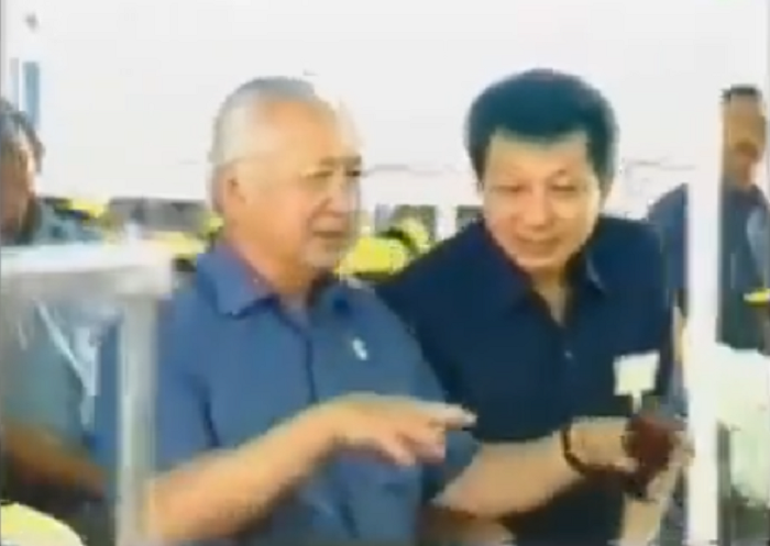 Tangkapan layar saat Presiden Soeharto berdialog dengan Lukminto, pendiri Sritex dalam acara peresmian pabrik.