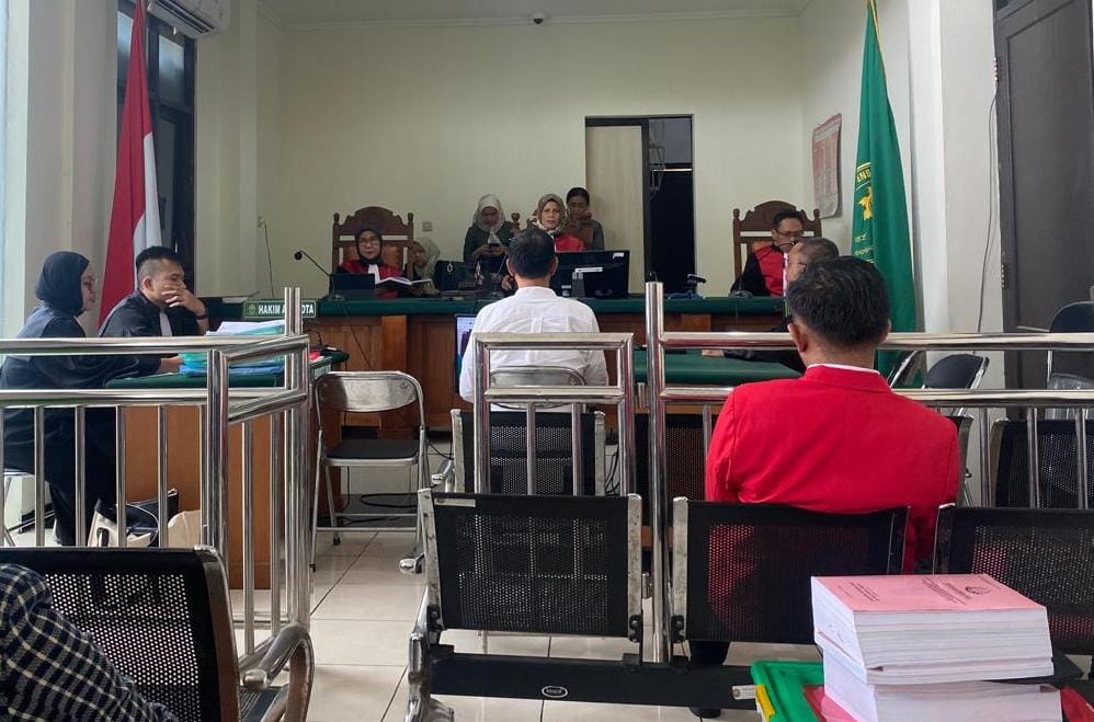 Sidang putusan kasus gratifikasi korupsi BUMDes Berjo dengan terdakwa Camat Ngargoyoso nonaktif Wahyu Agus Pramono. (Rudi Hartono/Radar Solo)