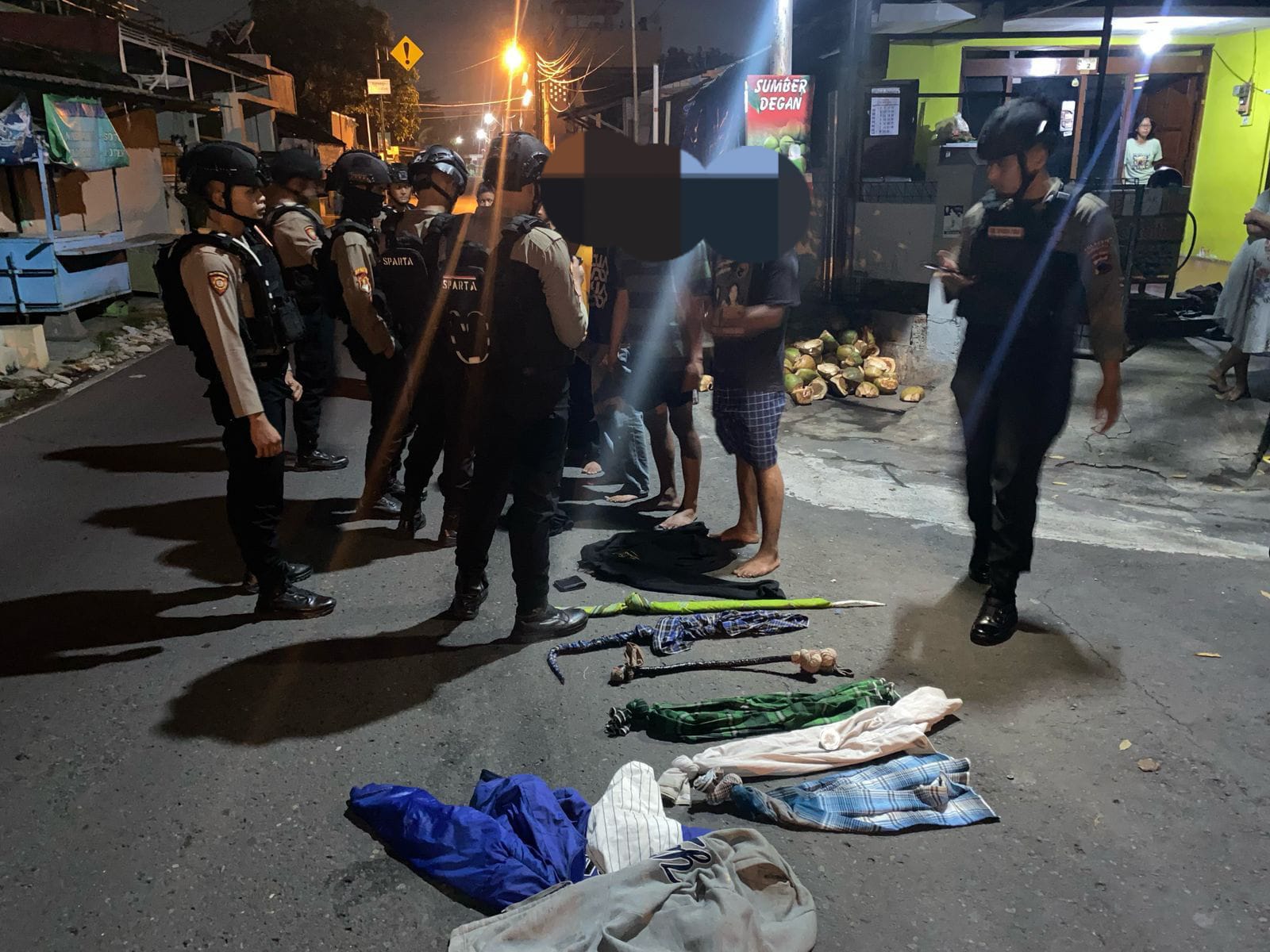 Polisi amankan pemuda yang hendak perang sarung, Rabu (5/3/2025).