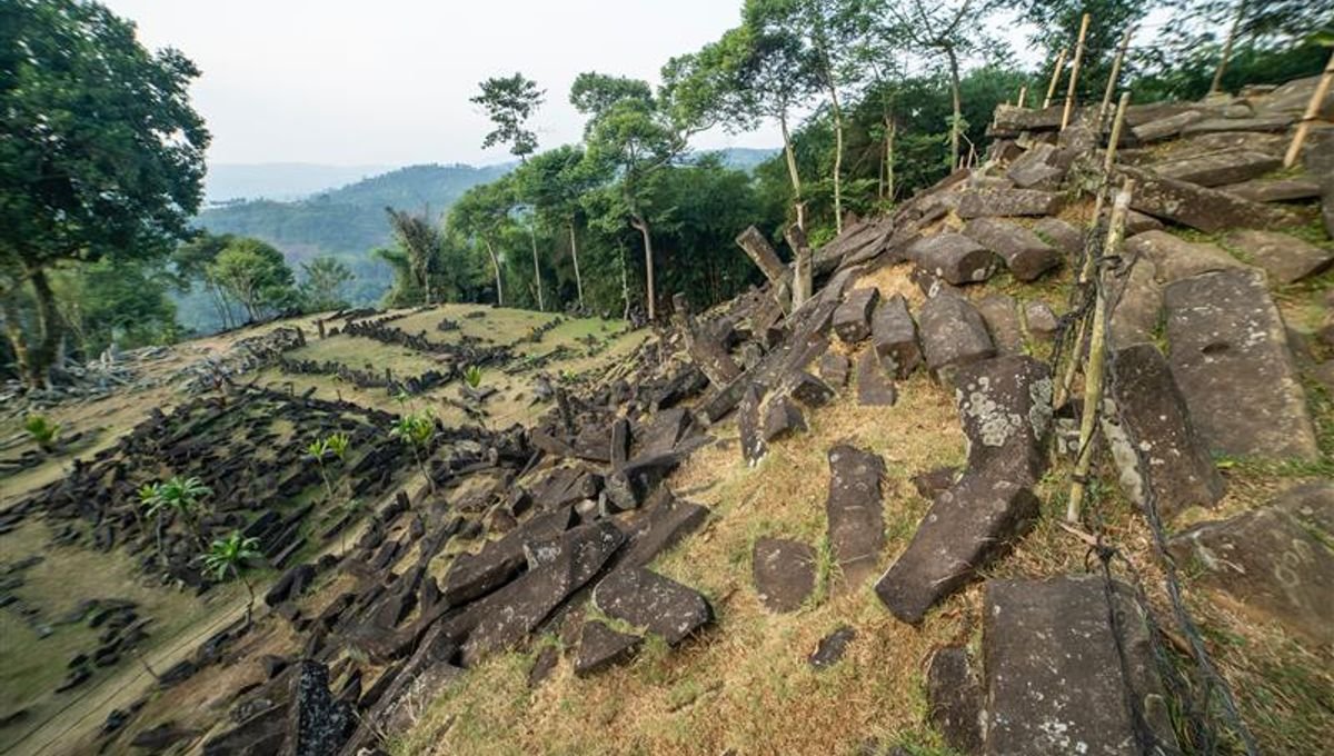 Kondisi Gunung Padang yang sebenarnya.