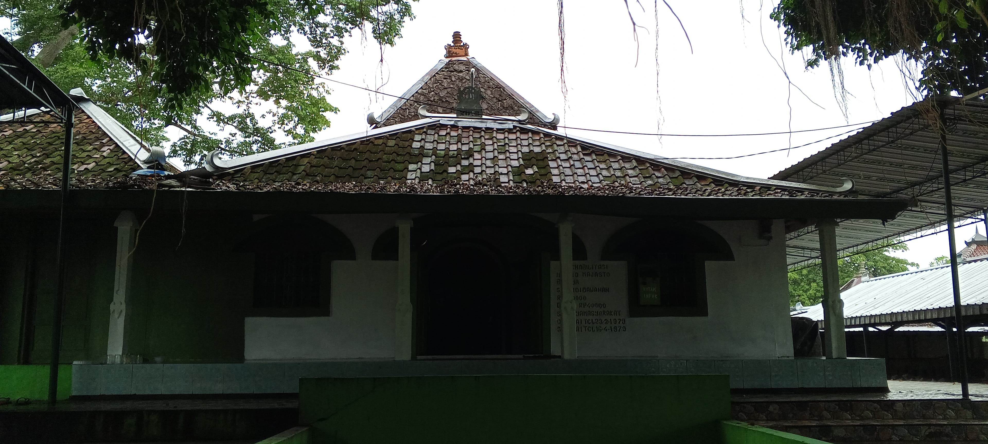 Masjid Majesto menyimpan sejarah jejak perkembangan islam di Tawangsari, Sukoharjo.