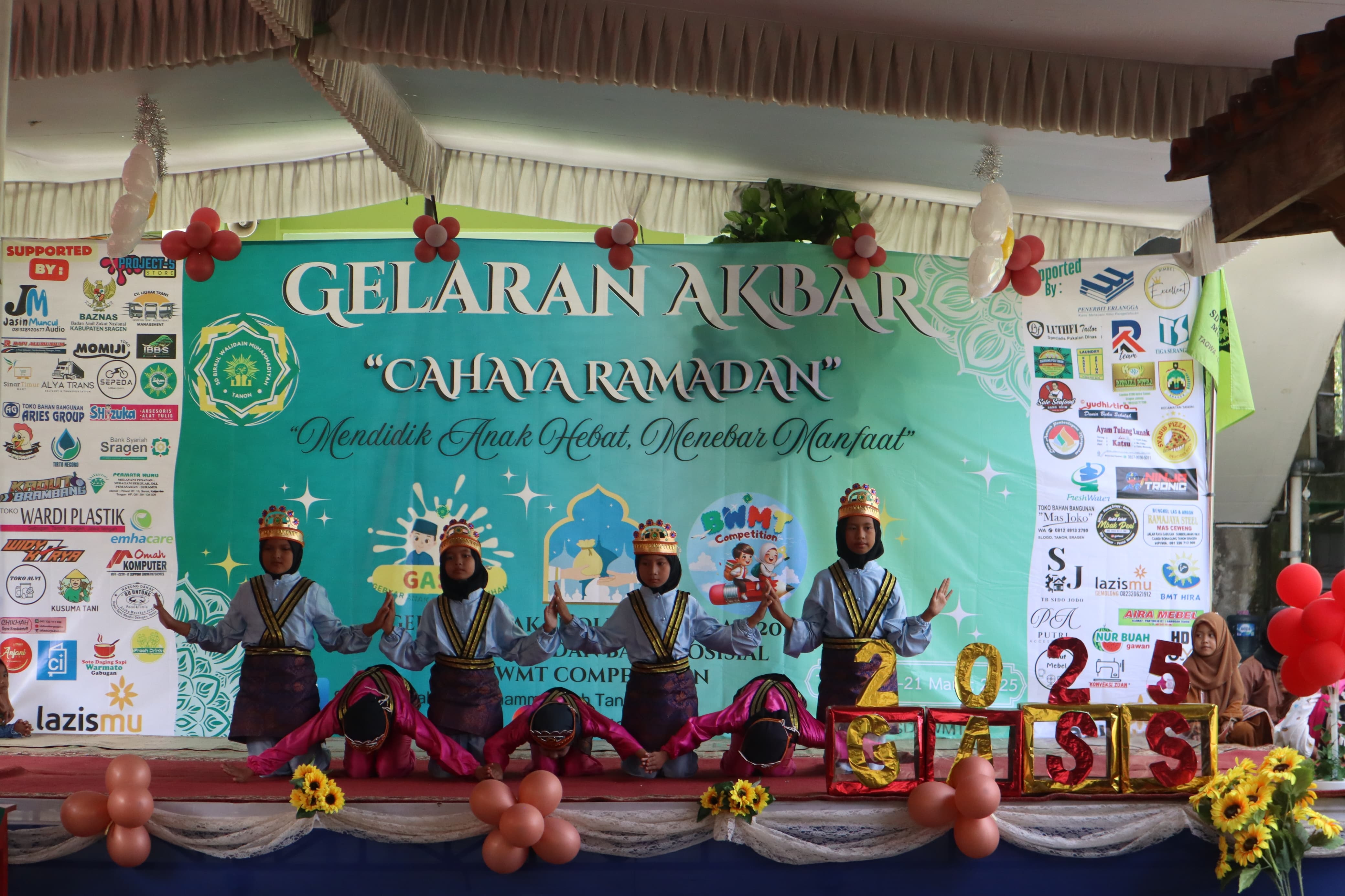 Peserta gelar anak soleh-solehan di SD Birrul Walidain Muhammadiyah Tanon, Sragen pada Sabtu (15/3/2025). (Ahmad Khairudin/Radar Solo)