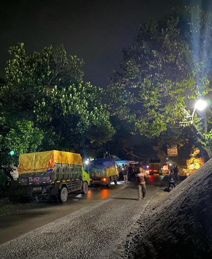 Truk sampah rumah tangga asal Sleman yang hendak dibuang ke Dompol, Kemalang, Klaten diminta untuk putar balik.