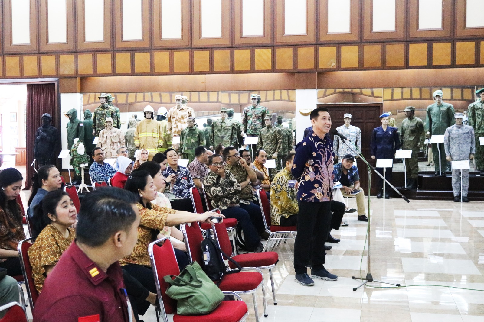 Kantor Imigrasi Surakarta menggelar sosialisasi bertajuk Immigration Legal Assistance for Sritex Foreign Workers bagi tenaga kerja asing di PT Sritex, Kamis (20/3/2025).