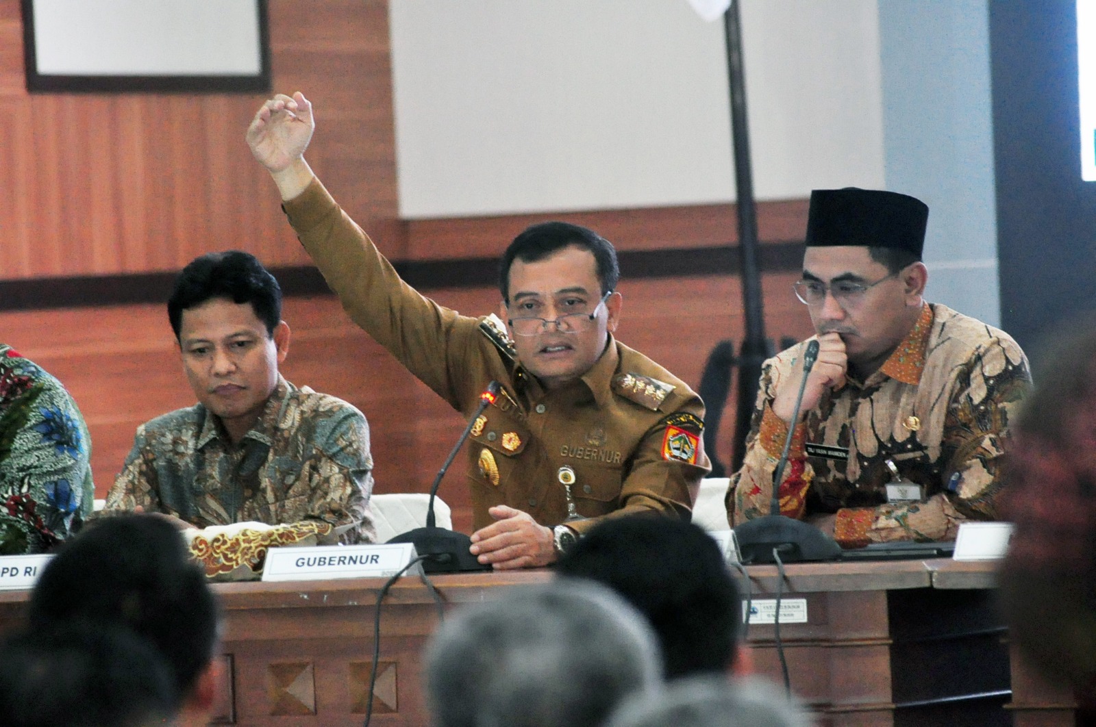 Gubernur Jateng Ahmad Luthfi dalam Konsultasi Publik Rancangan Awal RPJMD Jateng 2025-2029 di Wisma Perdamaian, Kota Semarang, Kamis (20/3/2025).