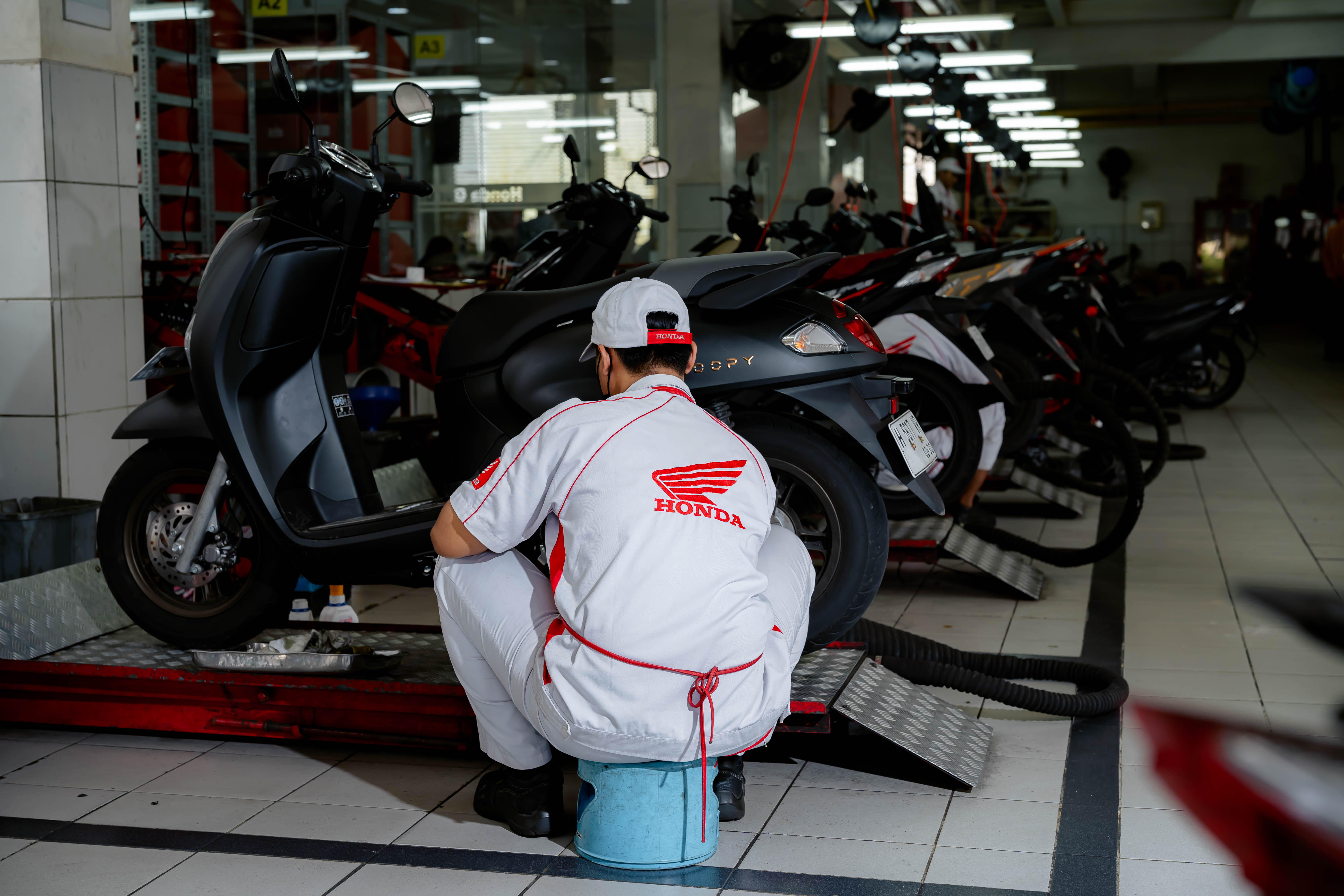 Hal yang paling penting dilakukan sebelum mudik adalah pengecekan motor demi kenyamanan dan keselamatan saat mudik.