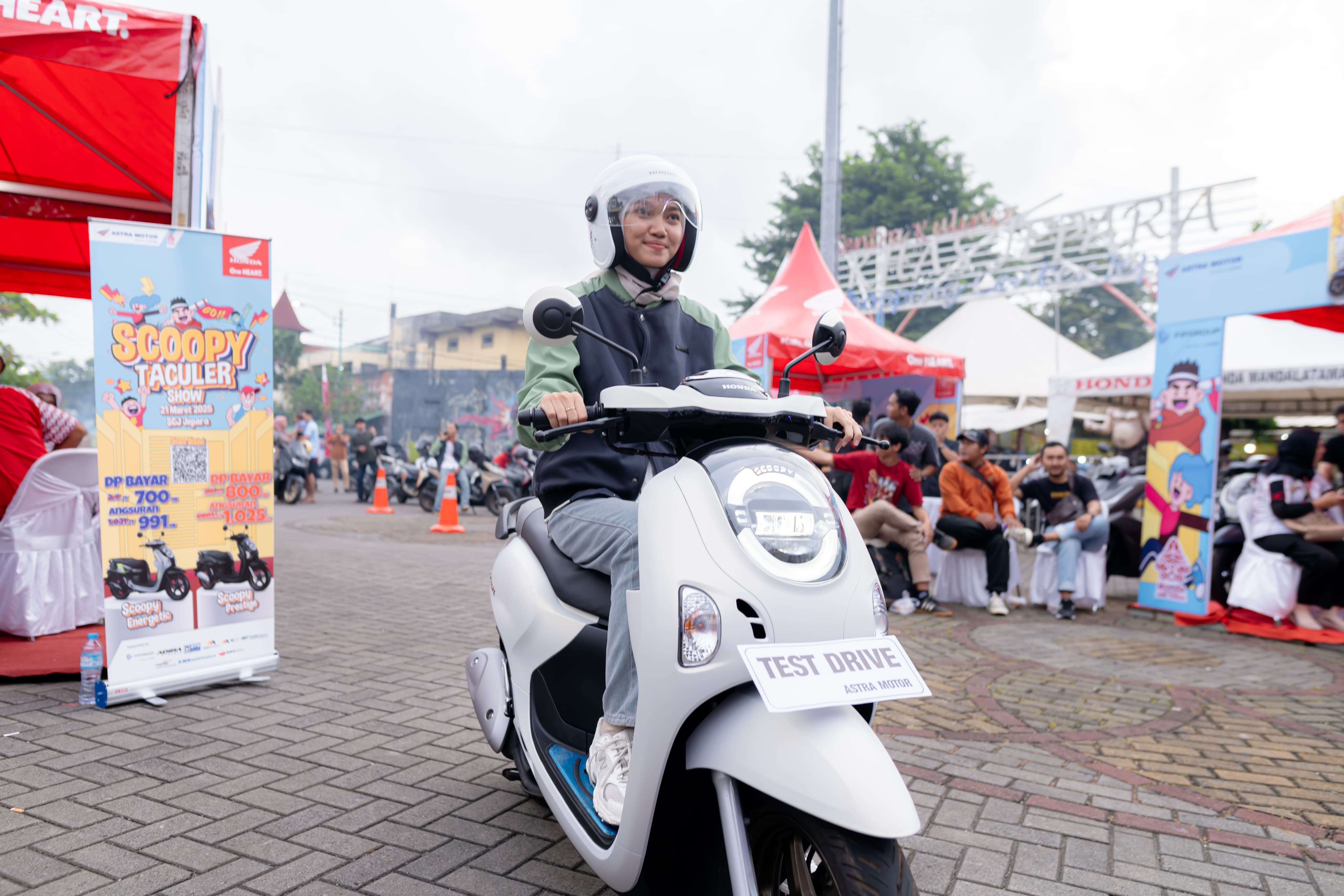 Scoopytaculer Show merupakan strategi untuk memperkuat brand image dan meningkatkan awareness terhadap varian terbaru Honda Scoopy.