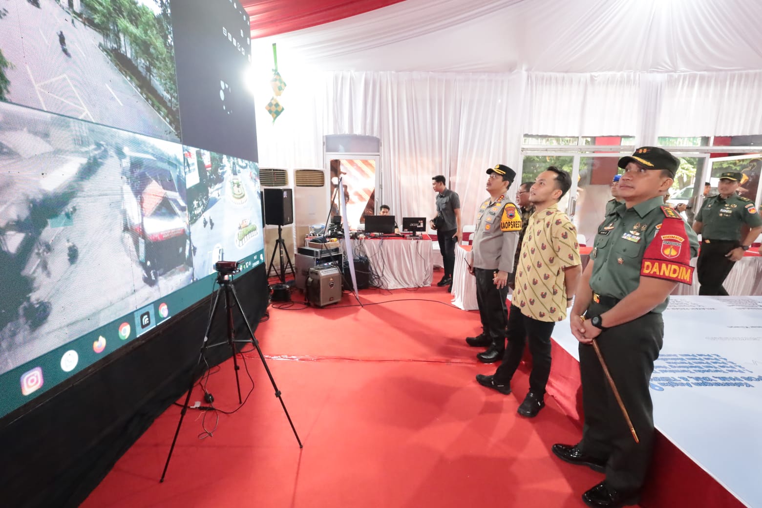 Wali Kota Solo Respati Ardi bersama Forkopimda melakukan pengecekan fasilitas di sejumlah Posko Mudik Lebaran, Kamis (27/3/2025).