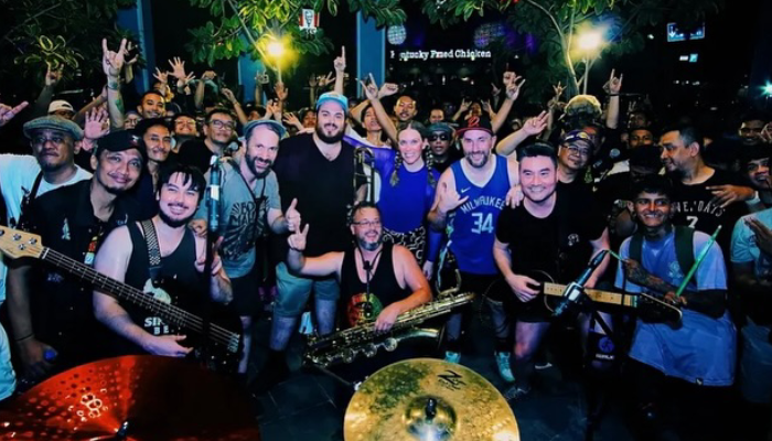 Band Ska Punk asal Melbourne, Australia The Kitty Hawks usaiperform di Solo Is Solo, 25 Januari lalu.