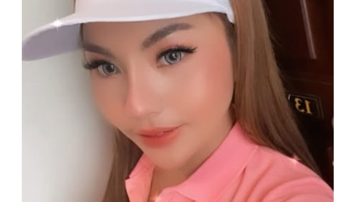Lisa Mariana.