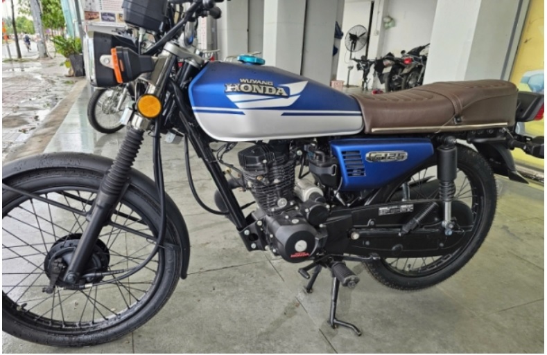 Tampilan Honda CG 125 yang diimpor dari China