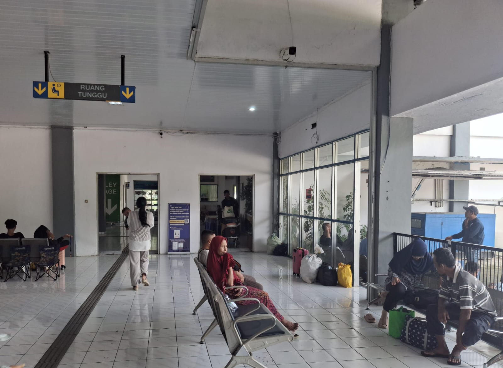Suasana di Terminal Tipe A Giri Adipura Wonogiri baru-baru ini.
