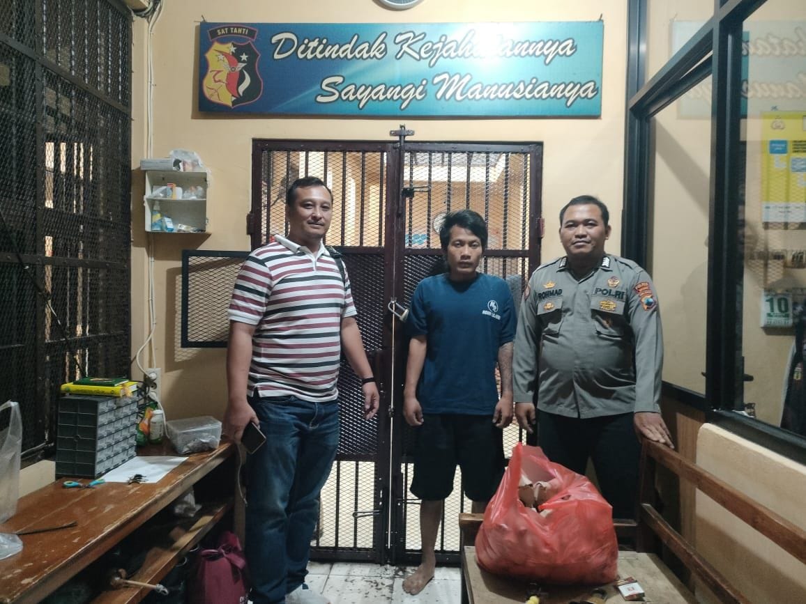 Polsek Gemolong tangkap pelaku penganiayaan menggunakan golok.