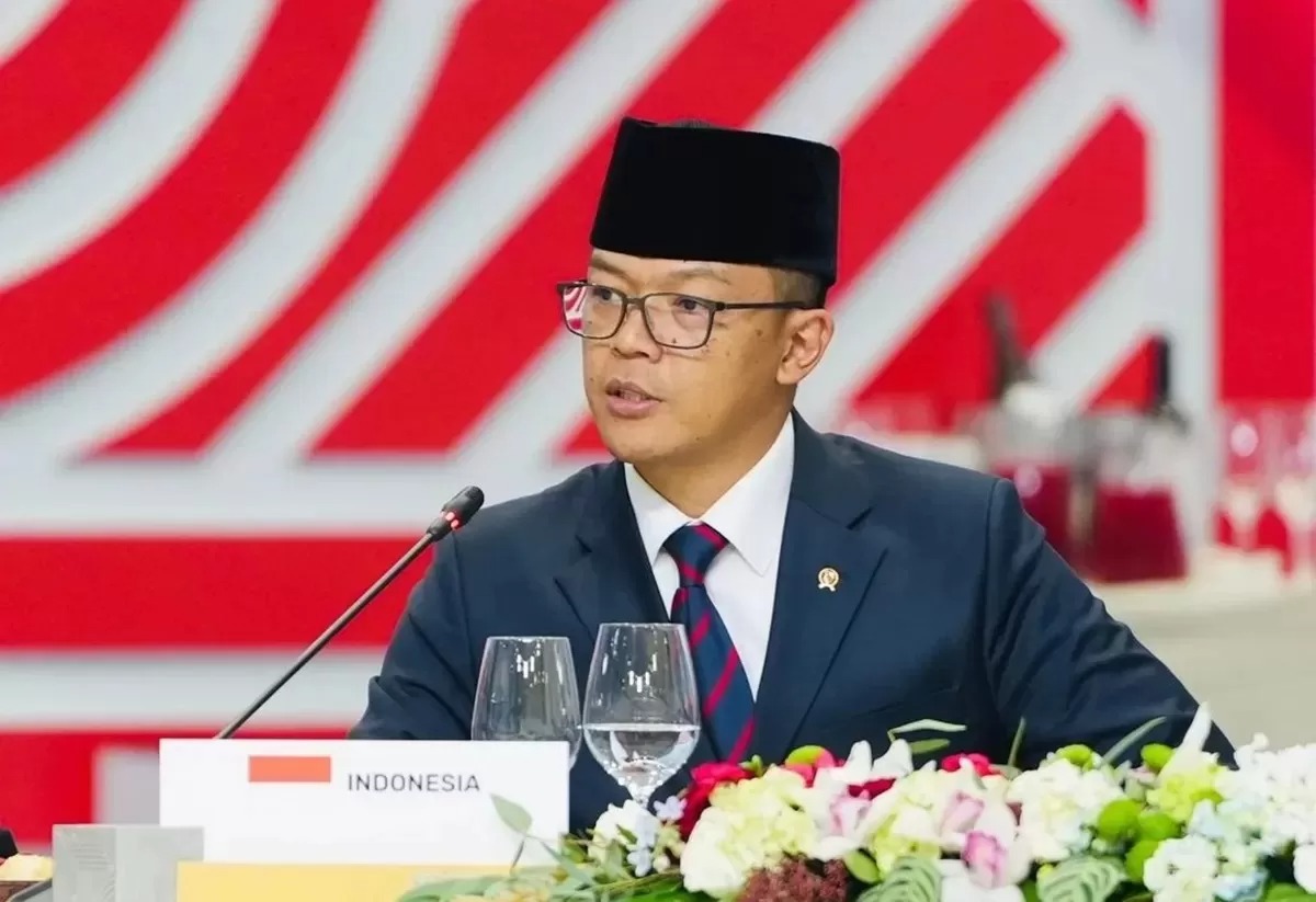 Menteri Luar Negeri (Menlu) Sugiono.