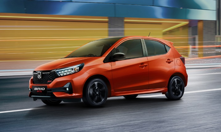 Buat keluarga muda yang berencana membeli mobil baru, Honda Brio bisa dilirik karena memiliki ukuran compact