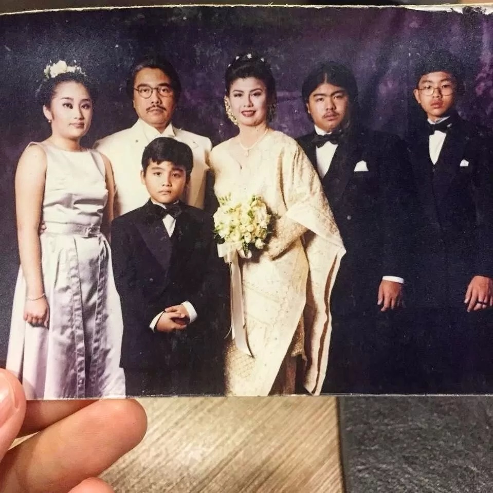 Potret pernikahan Desiree Tarigan ibu Bams Samsons dengan Hotma Sitompul.