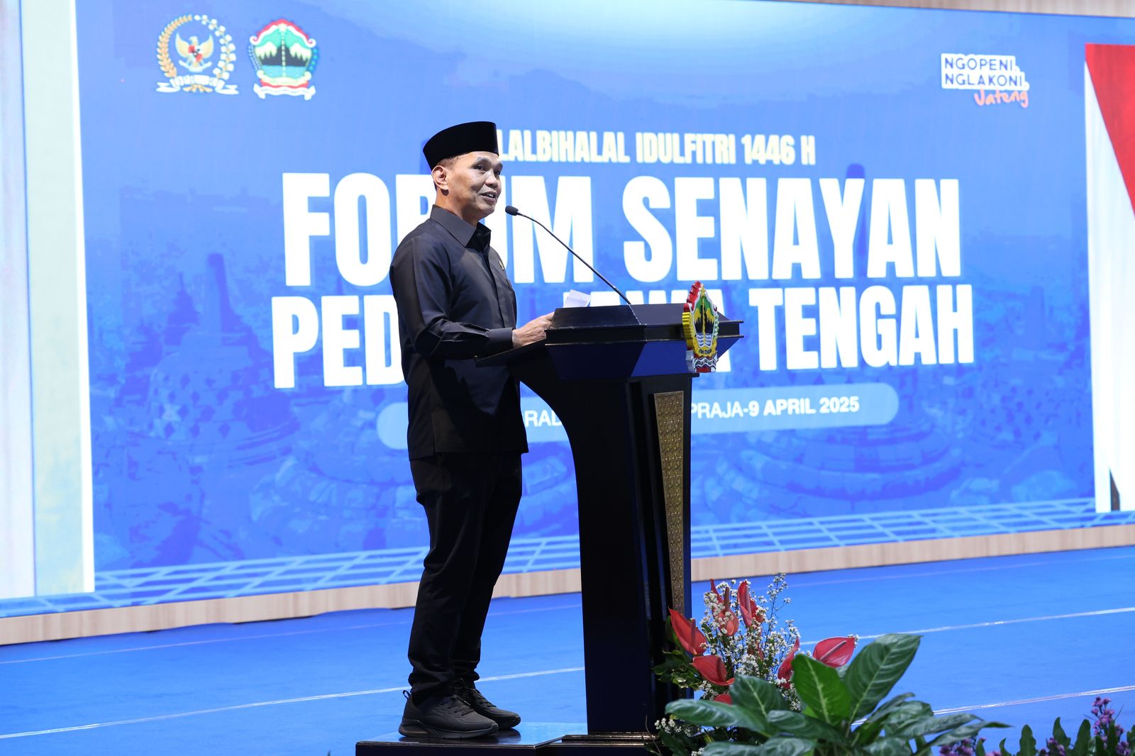 Ketua DPRD Jateng Sumanto beri sambutan pada Forum Senayan Peduli Jateng sekaligus acara halalbihalal yang berlangsung di Gedung Gradhika Bhakti Praja, Kota Semarang, Rabu (9/4/2025).