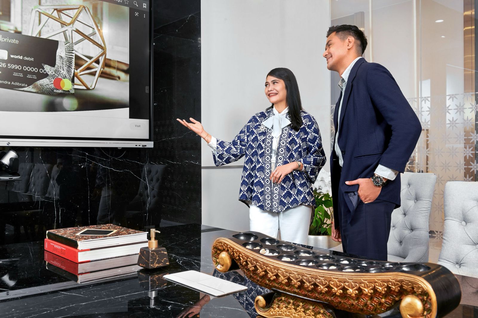 BRI dinobatkan sebagai Indonesia&rsquo;s Best Bank for Discretionary Portfolio Management dalam ajang Euromoney Private Banking Awards 2025 yang digelar di The Savoy, London, (28/3/2025).