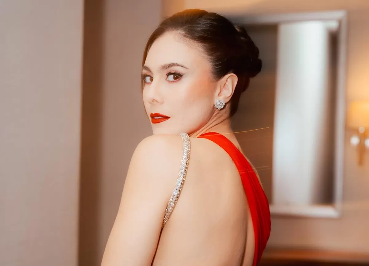 Artis senior Wulan Guritno.