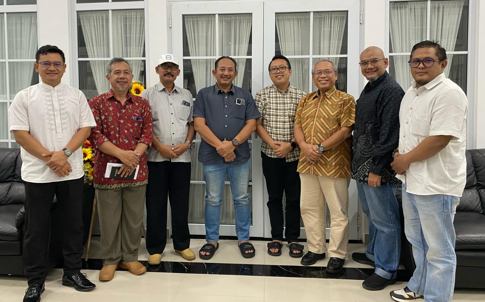 Apindo Karanganyar audiensi dengan Bupati dan Wakil Bupati Karanganyar. (Rudi Hartono/Radar Solo)