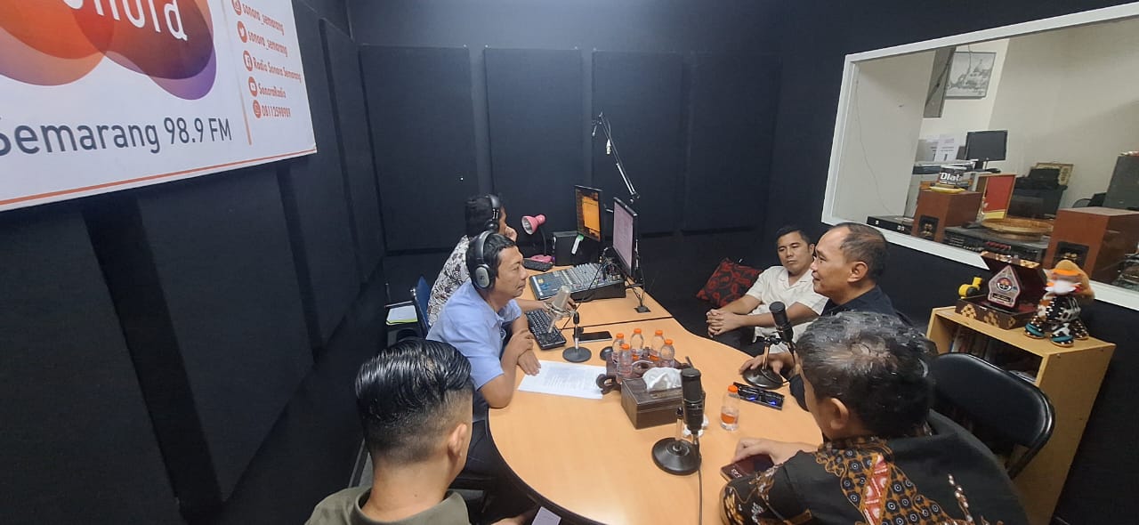 Ketua DPRD Jateng Sumanto aktif menyampaikan sosialisasi beragam program lewat media massa.
