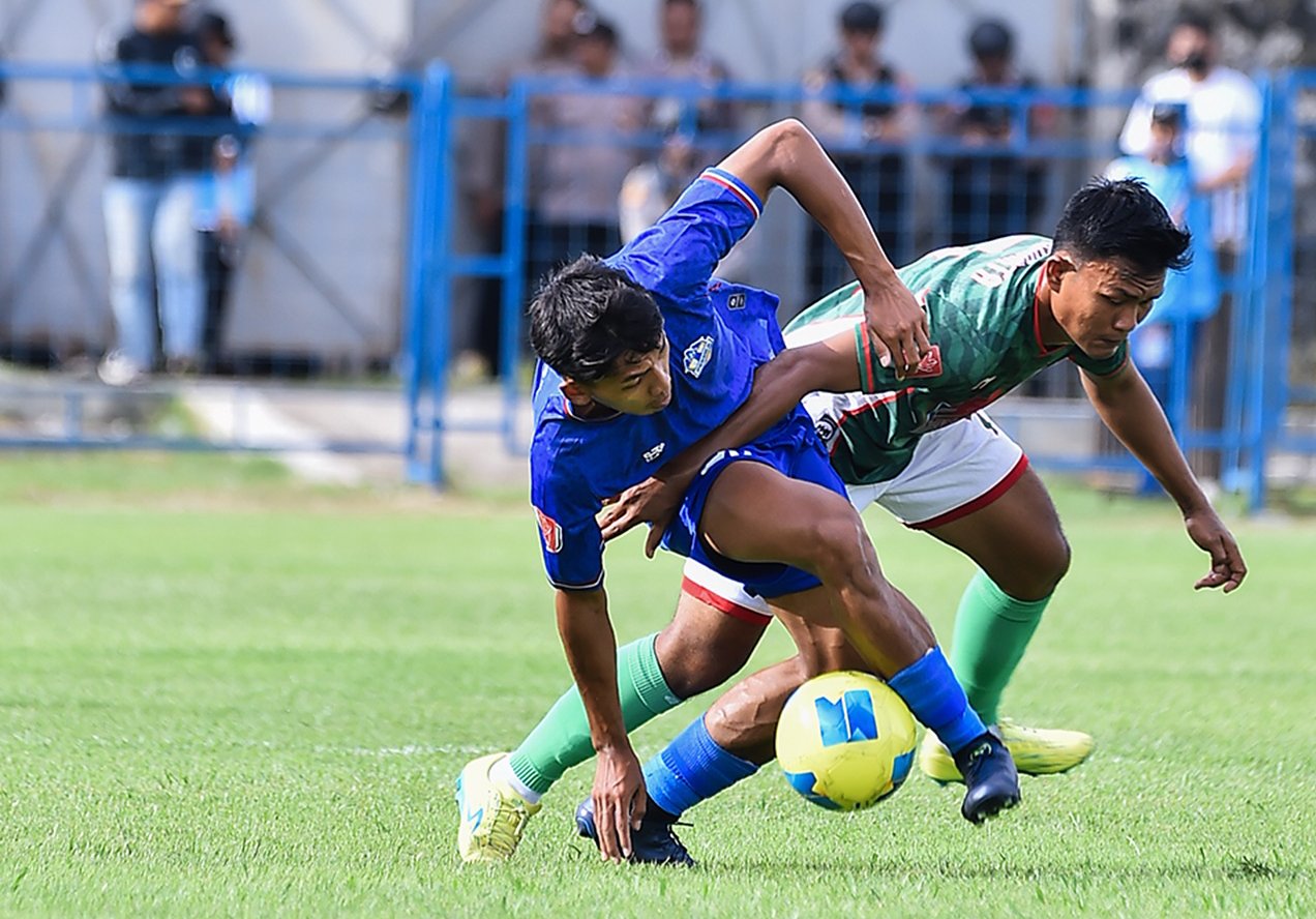 Laga Persika Karanganyar melawan PS Kwarta di Stadion Angkatan 45 (21/4/2025) di ajang Liga 4 Nasional 2024/2025.