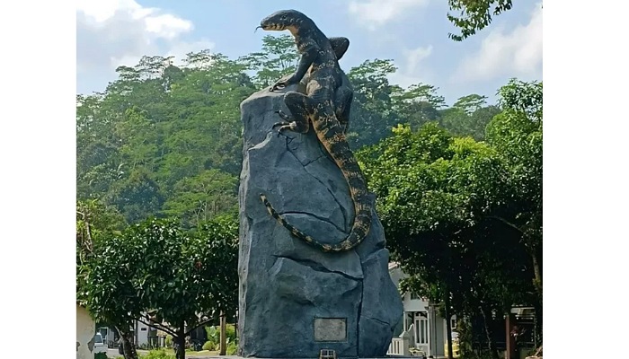 Tugu biawak di Wonosobo yang viral karena dianggap mirip aslinya