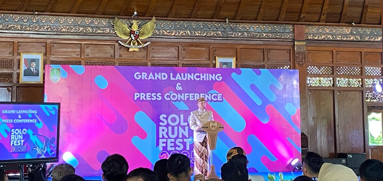 Walikota Solo Respadi Ardi hadiri peluncuran resmi dan konferensi pers event SHA Run for Solo yang kini berevolusi menjadi Solo Run Fest 2025 di Balaikota Solo, Senin (21/4).
