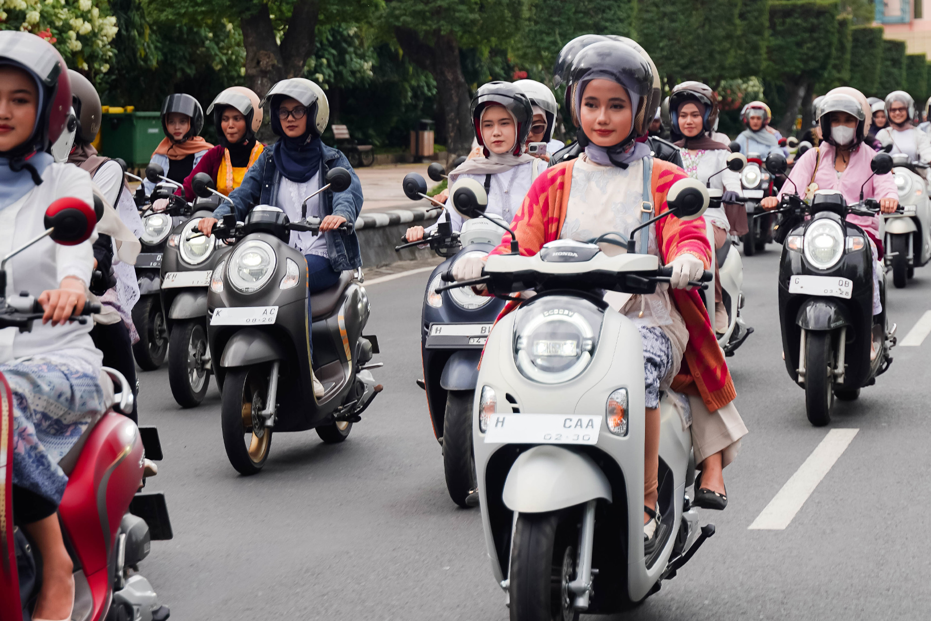 Perempuan pengendara yang terlibat kecelakaan mencapai 27 persen. Sebab itu, kewaspadaan di jalan raya perlu ditingkatkan.