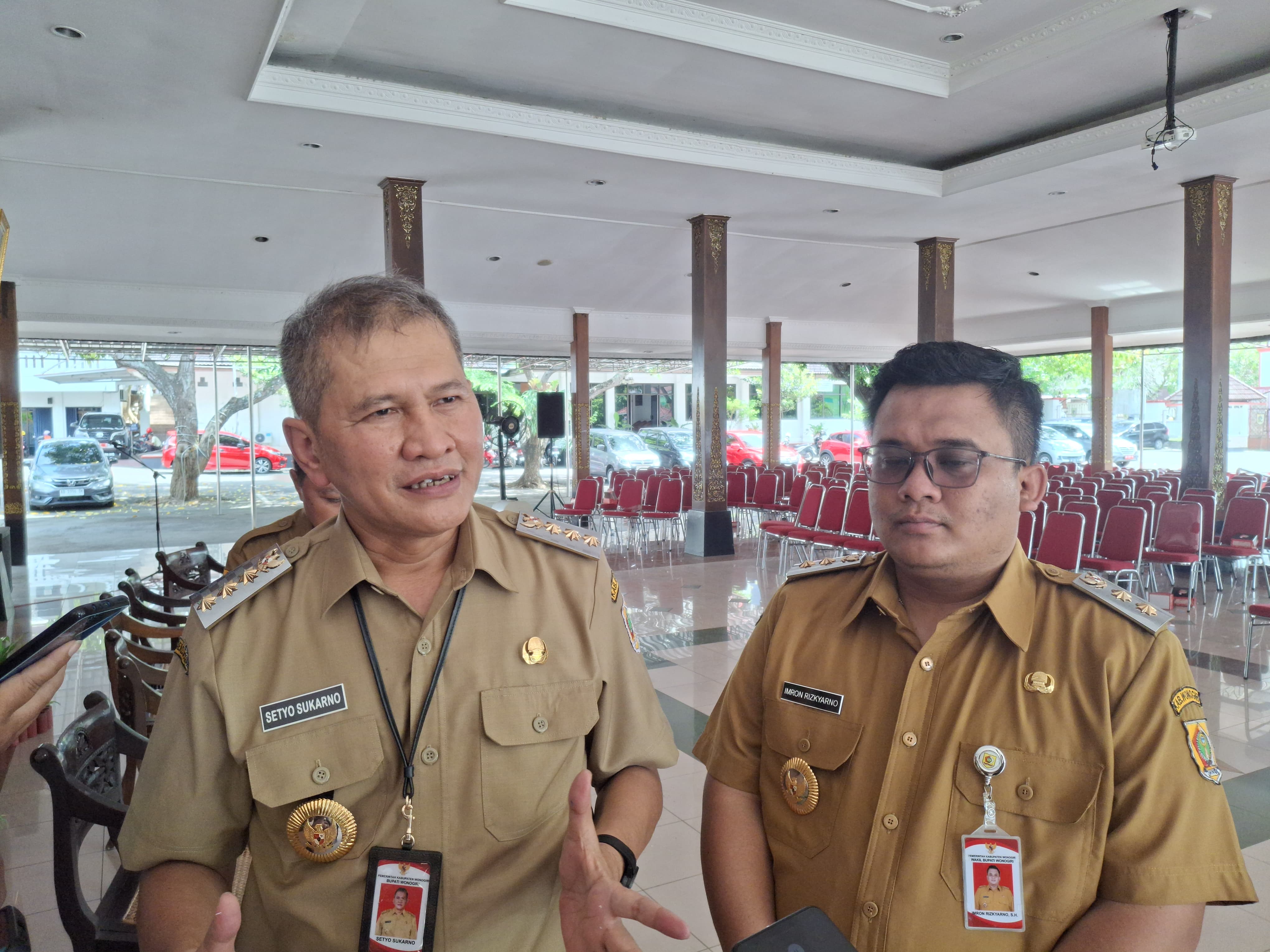 Bupati Wonogiri Setyo Sukarno dan Wabup Wonogiri Imron Rizkyarno.