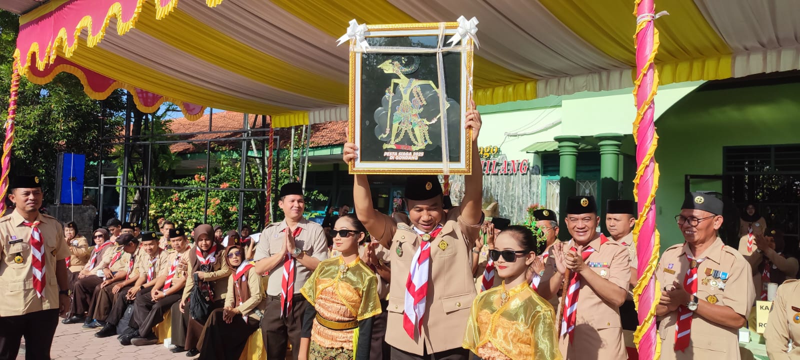 Bupati Sragen Sigit Pamungkas membuka Pesta Siaga Kwartir Cabang (Kwarcab) Sragen 2025 di lingkungan SMA Negeri 1 Gondang, Rabu (23/4/2025). (Ahmad Khairudin/Radar Solo)