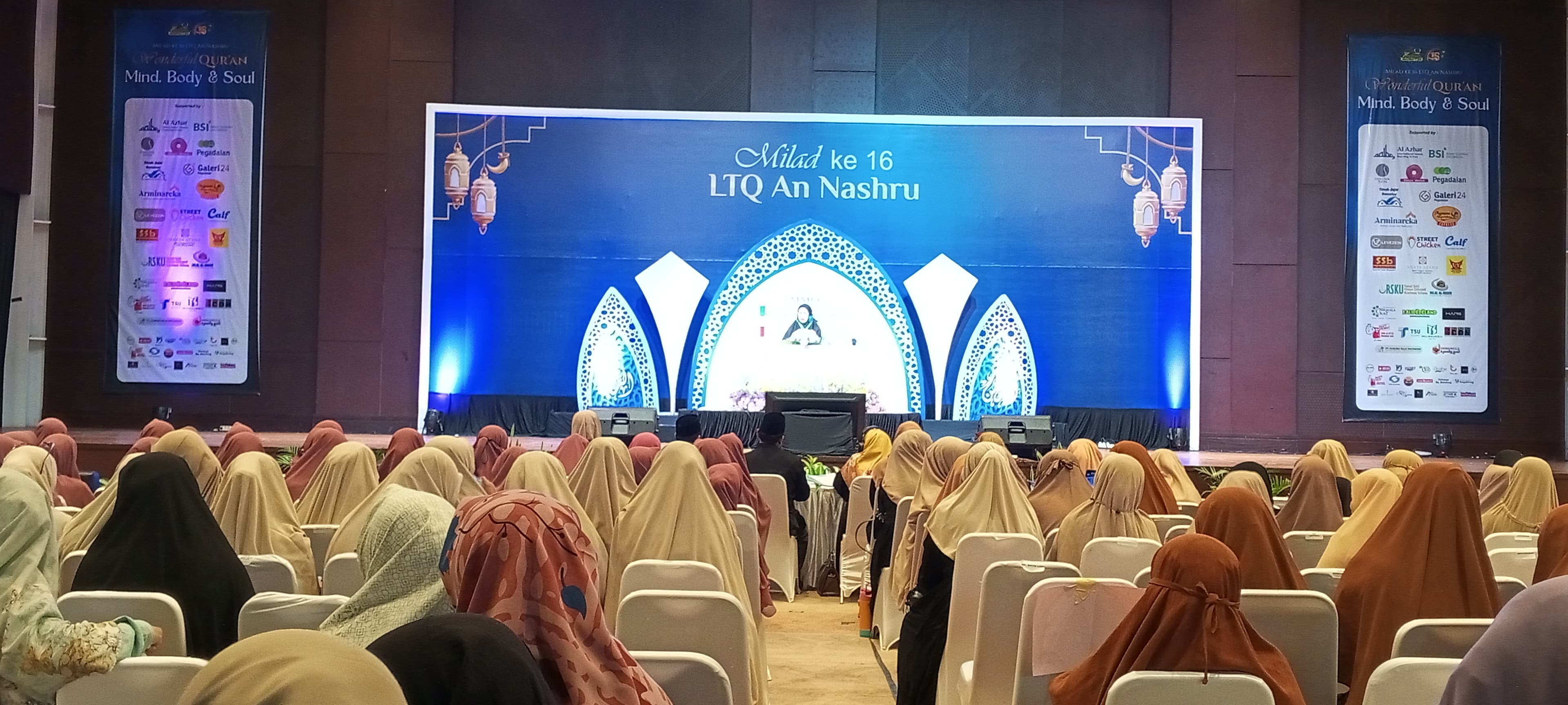 Jamaah dari Solo Raya hadiri MTQ Antar Majelis dan Kajian Akbar di Colomadu, Sabtu (26/4).