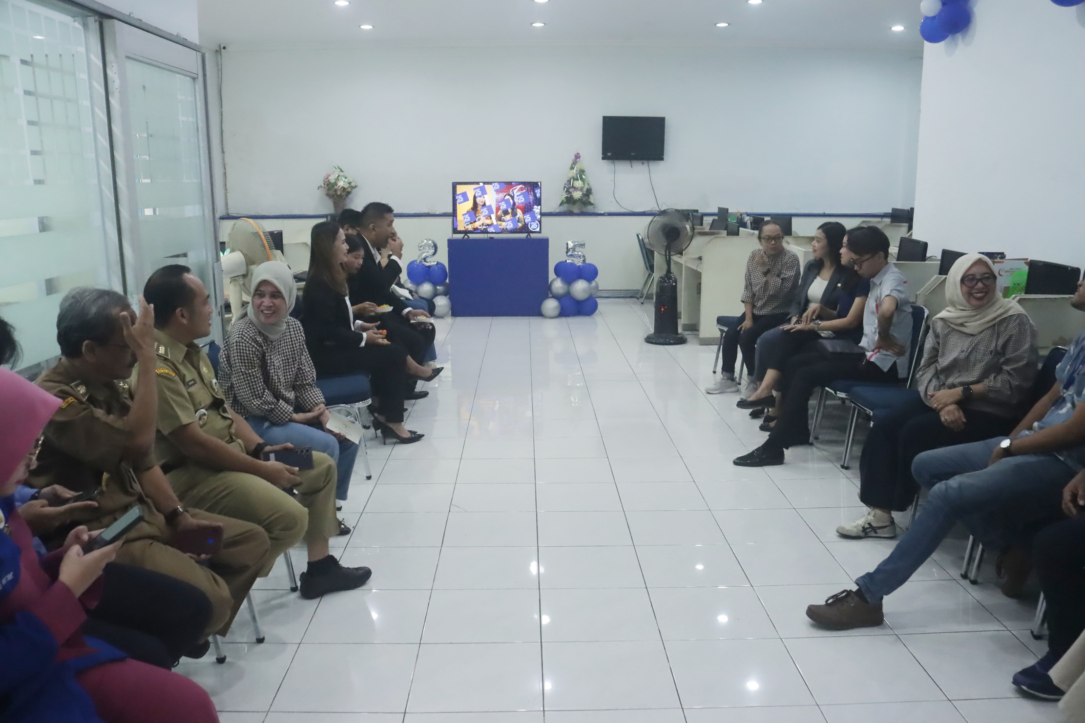 BANYAK PIMPINAN INSTANSI DATANG BERSILATURAHMI.
