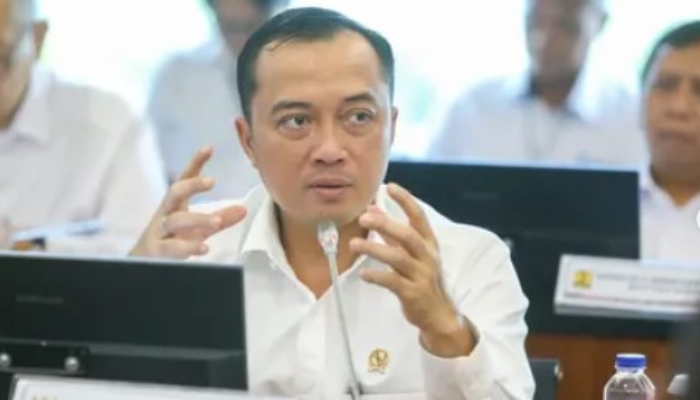 Mensesneg yang kini juga jabat jubir Presiden Prabowo Subianto.