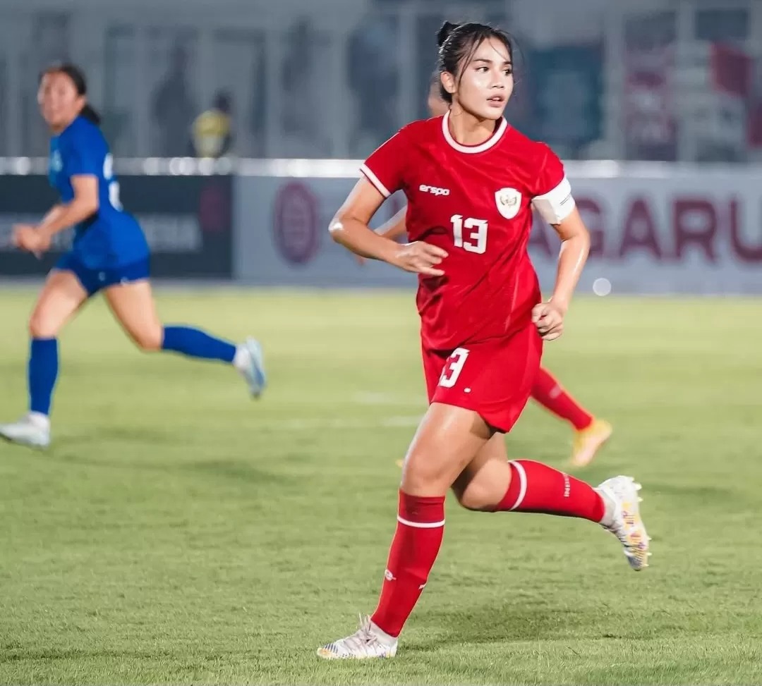 Kapten Timnas Indonesia putri Shafira Ika.