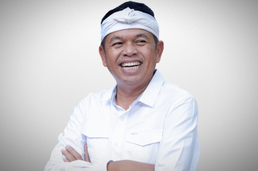 Dedi Mulyadi Gubernur Jawa Barat punya banyak kontroversi soal usulan program barunya, rekam jejak rumah tangganya juga ikut menjadi sorotan