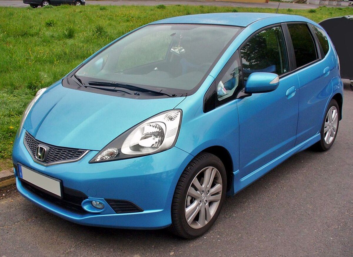 Honda Jazz i-DSI 2006: Hatchback Irit dan Responsif