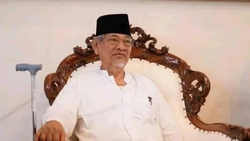 KH. Dimyati Rois, ulama kharismatik ayak dari almarhum Gus Alam.