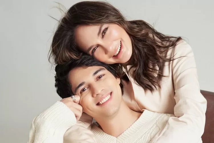 Luna Maya dan Maxime Bouttier akan segera menikah, terkuah sosok yang jadi mak comblang,berawal iseng berakhir di pelaminan