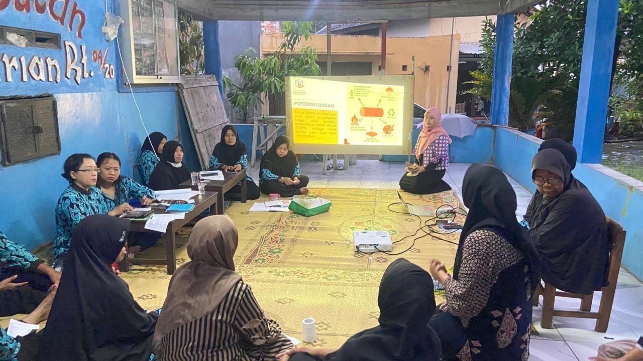 Dosen Prodi Teknik Industri dan Kimia Industri UDB Surakarta menggelar kegiatan PKM di Desa Wonorejo, Kecamatan Gondangrejo, Karanganyar, Sabtu (11/5/2025).