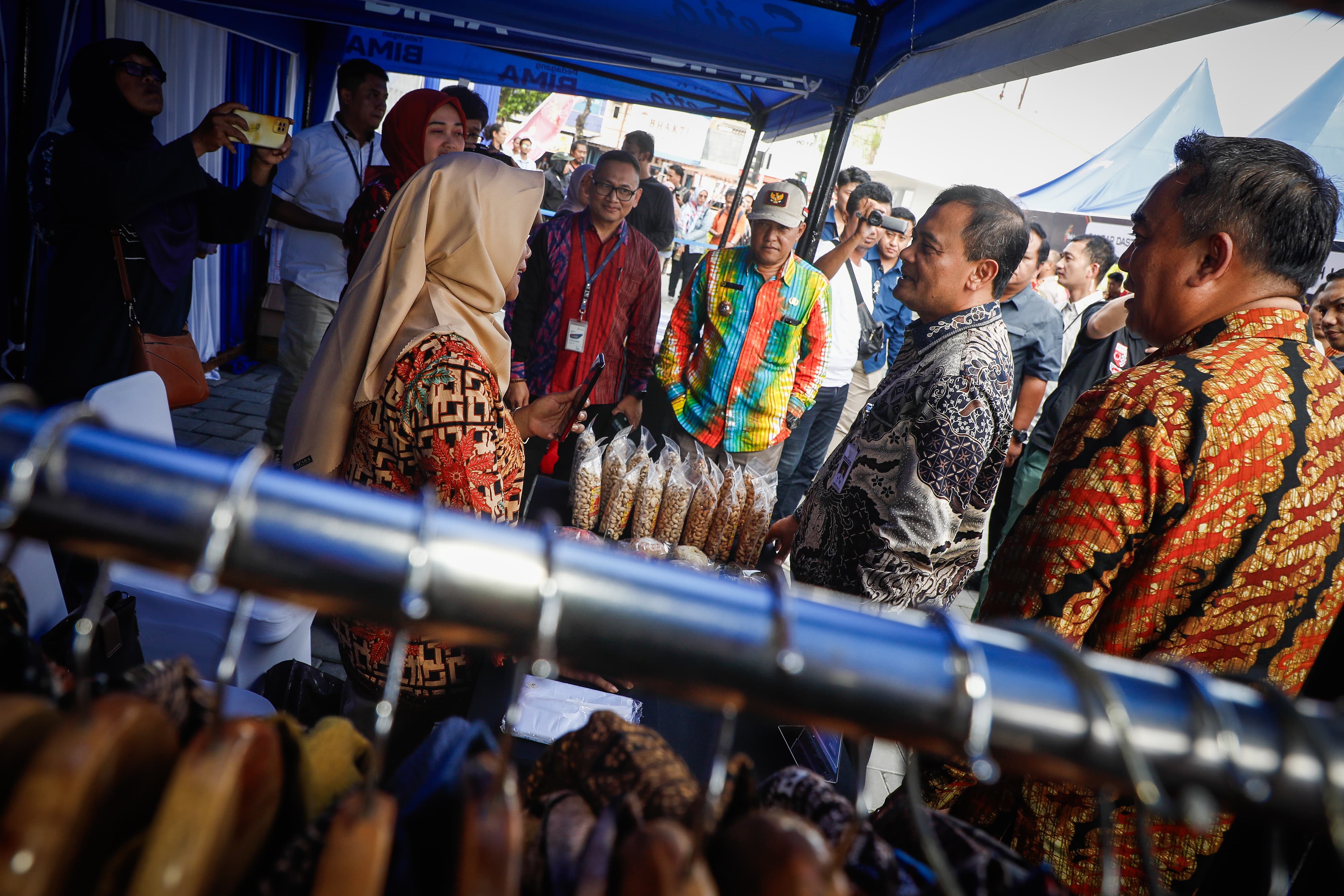 Keberadaan KUR dari Bank Jateng menjadi bukti nyata dukungan pemerintah terhadap pelaku UMKM, dengan skema pinjaman mudah, cepat, dan berbunga rendah.