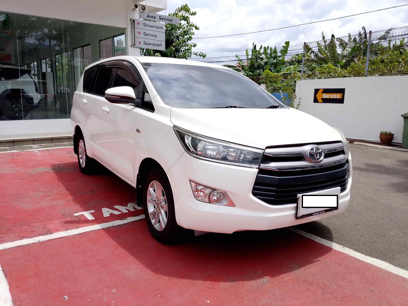 Toyota Kijang Innova: MPV Legendaris dengan Mesin Diesel Irit