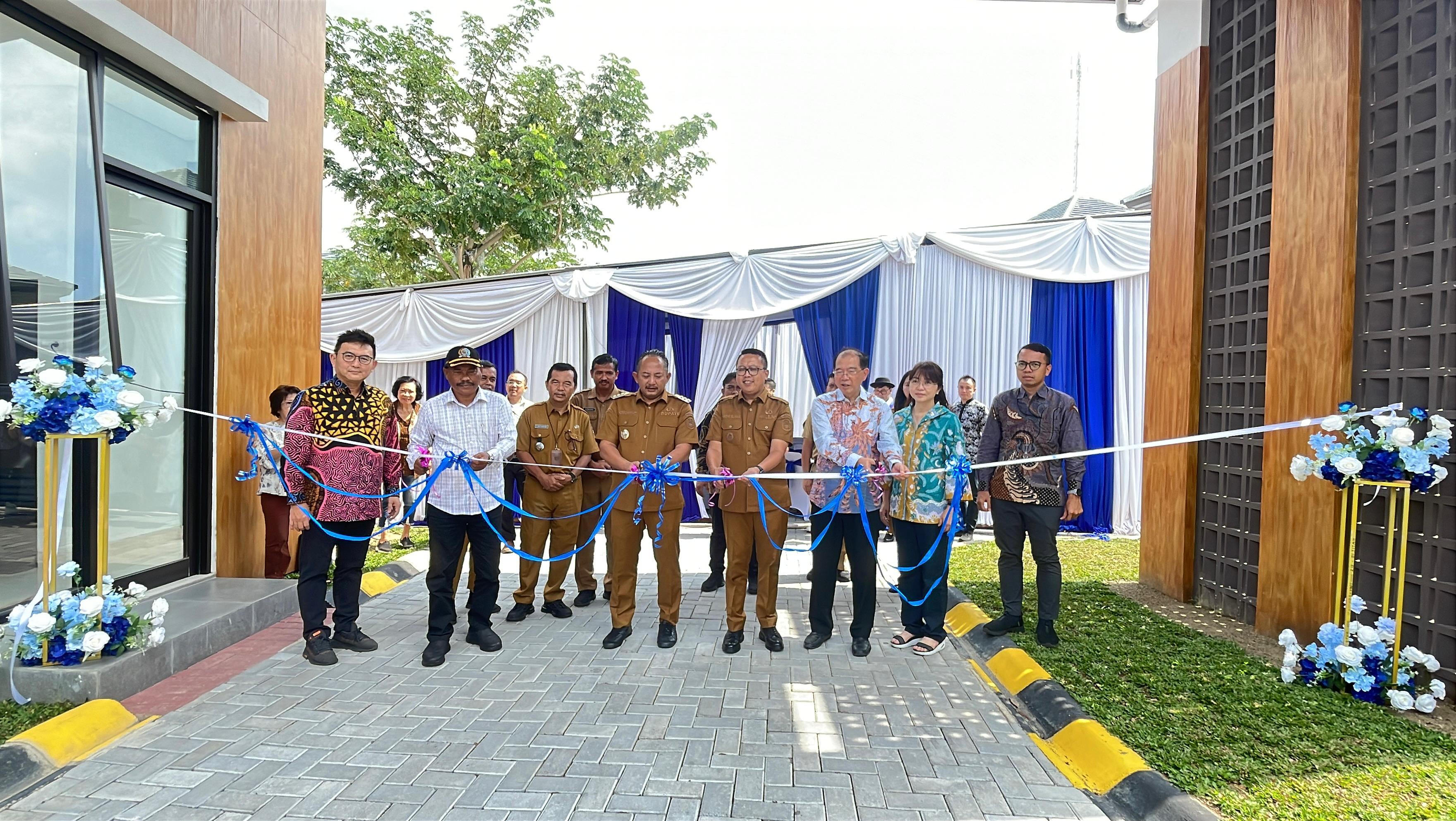 Bupati-Wabup Karanganyar Rober Christanto-Adhe Eliana resmikan Solo Urbana City, resmi diluncurkan, Senin (19/5/2025).