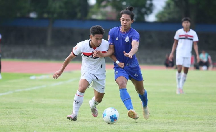 Laga Persika karanganyar melawan Sang Maestro.