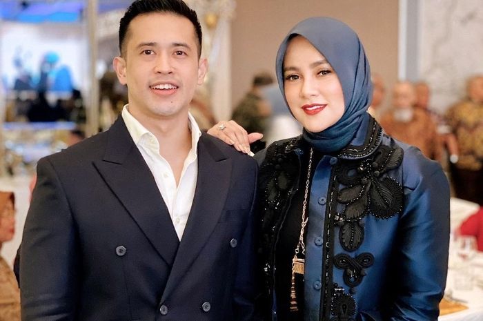 Profil Aufar Hutapea, mantan istri Olla Ramlan yang mempunyai karier mentereng. Kini kembali jadi sorotan usai eks istri lepas hijab